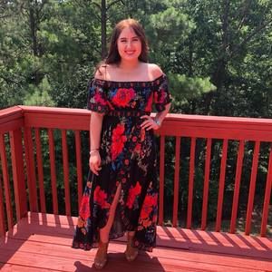 Meet your Posher, Ximena